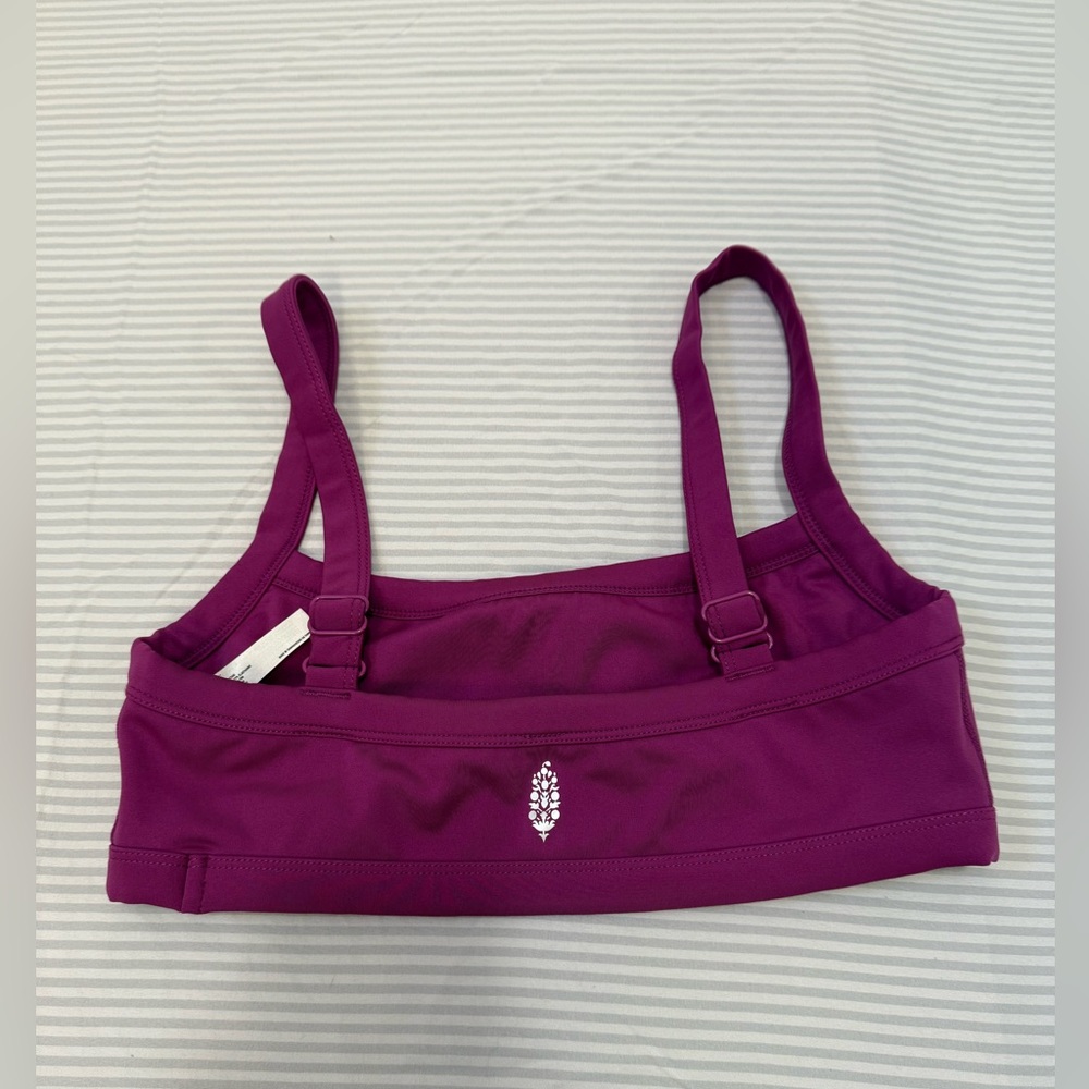 Free people movement sports bra 
!!!!SOLD!!!